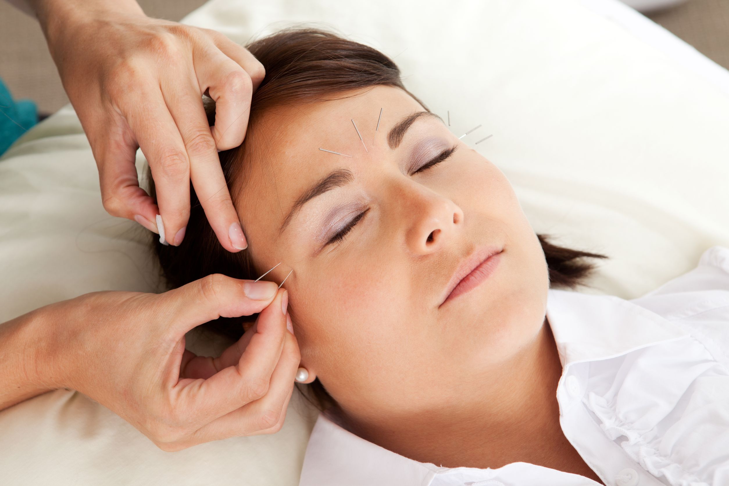 the-benefits-of-cosmetic-acupuncture-englinton-medical-p-c